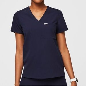 Figs Catarina One Pocket Scrub Top Large Navy